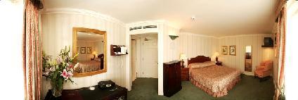 Hotel Mercer Enniskerry Exterior photo